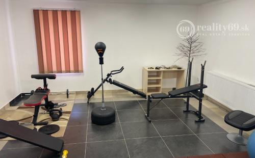 MAĎARSKO - ENCS - PEKNÝ RD ROZDELENÝ NA TRI ČASTI