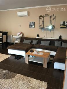 MAĎARSKO - ENCS - PEKNÝ RD ROZDELENÝ NA TRI ČASTI