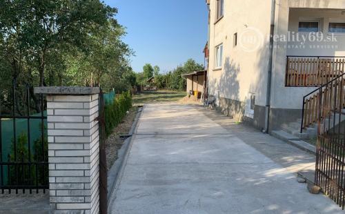 MAĎARSKO - NOVAJIDRÁNY 5 IZBOVÝ DOM PO REKONŠTRUKCII, POZEMOK 863 M2