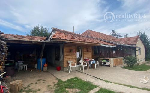 MAĎARSKO - SZENDRO PEKNÝ 4 IZBOVÝ POSCHODOVÝ RODINNÝ DOM