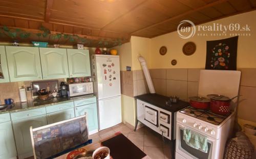 MAĎARSKO - SZENDRO PEKNÝ 4 IZBOVÝ POSCHODOVÝ RODINNÝ DOM