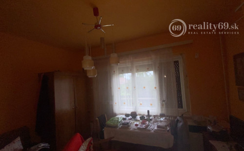 MAĎARSKO - SZALONNA PEKNÝ 3 IZBOVÝ RODINNÝ DOM S GARÁŽOU