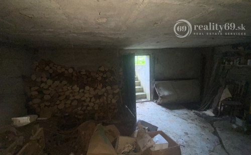 MAĎARSKO - SZALONNA PEKNÝ 3 IZBOVÝ RODINNÝ DOM S GARÁŽOU