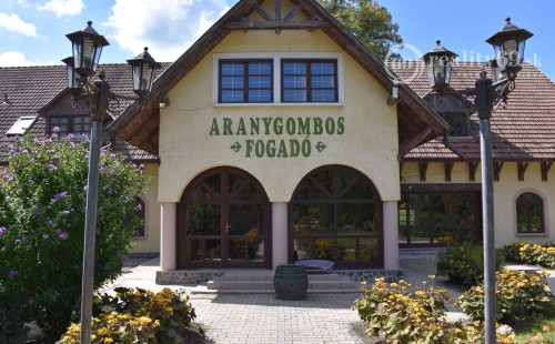 MAĎARSKO - TELKIBÁNYA  ARANYGOMBOS FOGADÓ WELNES  REŠTAURÁCIA.