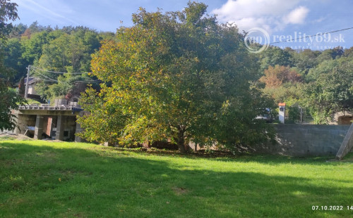 MAĎARSKO - ARKA  POSCHODOVÝ DOM SO ZAČATOU REKONŠTRUKCIOU