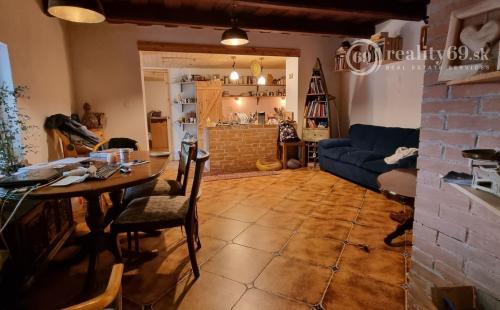 MAĎARSKO - HORNÝ KÉKED 3 IZBOVÝ DOM 5000m2 POZEMOK