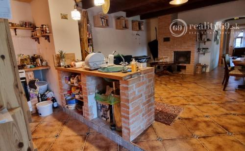 MAĎARSKO - HORNÝ KÉKED 3 IZBOVÝ DOM 5000m2 POZEMOK