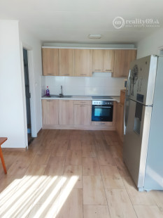 MAĎARSKO - SÁTORALJAÚJHELY SUPER DVOJGENERAČNÝ DOM S ROZLOHOU 60 M2 + 50 M2