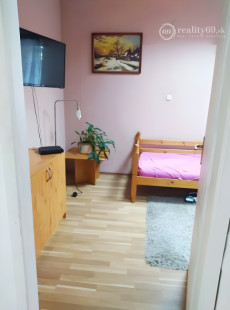 MAĎARSKO - SÁTORALJAÚJHELY SUPER DVOJGENERAČNÝ DOM S ROZLOHOU 60 M2 + 50 M2