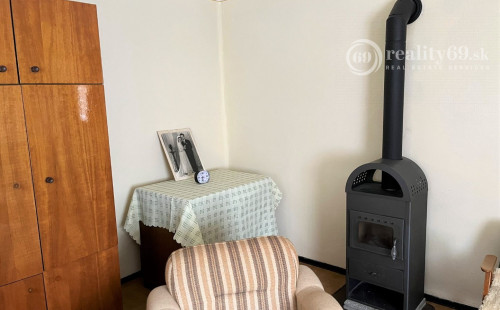 MAĎARSKO - ABAÚJVÁR. RODINNÝ DOM PO ČIASTOČNEJ REKONŠTRUKCII LEN 30 KM OD KOŠÍC