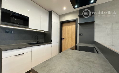 REZERVOVANÉ - JUH - PALÁRIKOVA - 4 IZBOVÝ SUPER MODERNÝ BYT 68 M2, 2 X LODŽIA, KLIMATIZÁCIA, PRÁČKA