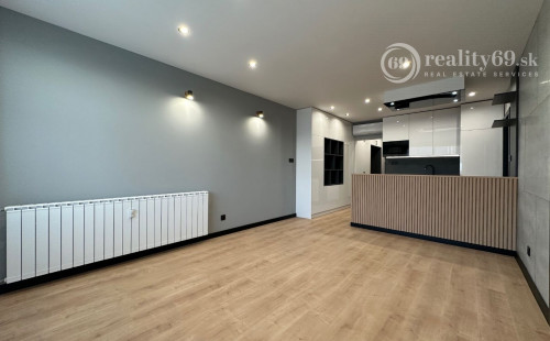 REZERVOVANÉ - JUH - PALÁRIKOVA - 4 IZBOVÝ SUPER MODERNÝ BYT 68 M2, 2 X LODŽIA, KLIMATIZÁCIA, PRÁČKA