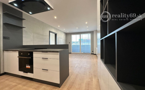 REZERVOVANÉ - JUH - PALÁRIKOVA - 4 IZBOVÝ SUPER MODERNÝ BYT 68 M2, 2 X LODŽIA, KLIMATIZÁCIA, PRÁČKA