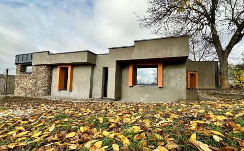 MALÁ IDA - TOP LOKALITA - 4 IZBOVÁ NOVOSTAVBA V STAVE HOLODOM.