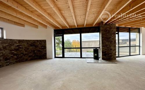 MALÁ IDA - TOP LOKALITA - 4 IZBOVÁ NOVOSTAVBA V STAVE HOLODOM.