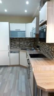 JUH - PROJEKT ŠAFRÁN - NOVOSTAVBA 2 IZBOVÝ KOMPLETNE ZARIADENÝ TEHLOVÝ BYT.