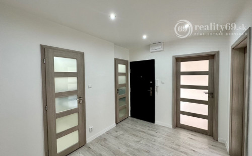 FURČA - KURSKÁ 85 M2, PO REKONŠTRUKCII, LODŽIA, PLASTOVÉ OKNÁ.