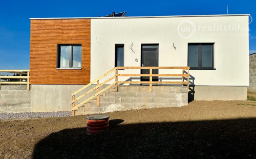 PREŠOV - ŠALGOVÍK - KVALITNÁ NOVOSTAVBA  3 IZBOVÉHO RD - HOLODOM.