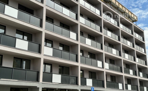 STARÉ MESTO - BELLOVA 1,5 IZBOVÝ BYT 41 M2, HOLOBYT S LODŽIOU.