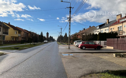 MAĎARSKO - ENCS PEKNÝ 4 IZBOVÝ ZREKONŠTRUOVANÝ RODINNÝ DOM PO KOMPLETNEJ REKONŠTRUKCII BLÍZKO KOŠÍC