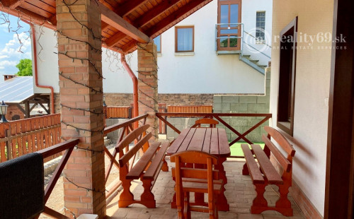 MAĎARSKO - EDELÉNY PEKNÝ RODINNÝ DOM S VEĽKÝM POZEMKOM LEN 85KM OD KOŠÍC