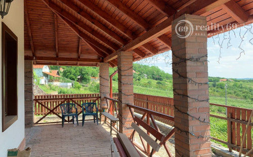 MAĎARSKO - EDELÉNY PEKNÝ RODINNÝ DOM S VEĽKÝM POZEMKOM LEN 85KM OD KOŠÍC