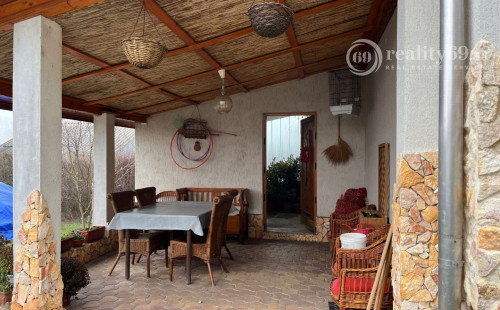 MAĎARSKO - INÁNCS 4 IZBOVÝ RODINNÝ DOMČEK S BAZENOM