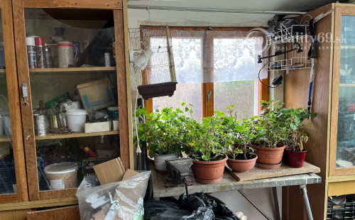 MAĎARSKO - INÁNCS 4 IZBOVÝ RODINNÝ DOMČEK S BAZENOM