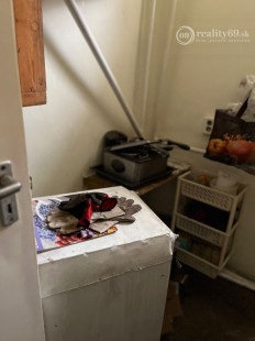 MAĎARSKO - INÁNCS 4 IZBOVÝ RODINNÝ DOMČEK S BAZENOM