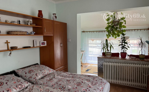 MAĎARSKO - INÁNCS 4 IZBOVÝ RODINNÝ DOMČEK S BAZENOM