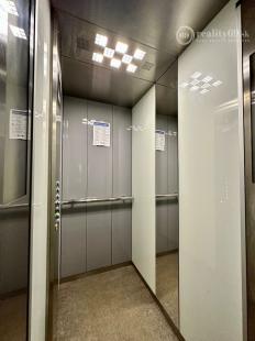 SEVER - VODÁRENSKÁ PEKNÝ TEHLOVÝ BYT PO REKONŠTRUKCII 55 M2 S BALKÓNOM.