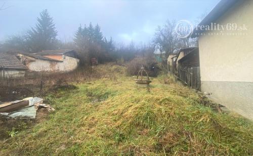 MAĎARSKO - SZUHOGY 2 IZBOVÝ ČIASTOČNE ZREKONŠTRUOVANÝ RODINNÝ DOM