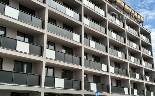 STARÉ MESTO - BELLOVA 1,5 IZBOVÝ BYT 41 M2, HOLOBYT S LODŽIOU.