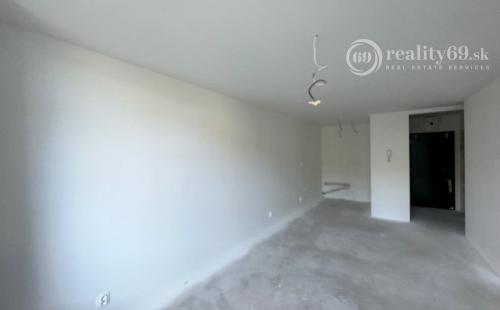 STARÉ MESTO - BELLOVA 1,5 IZBOVÝ BYT 41 M2, HOLOBYT S LODŽIOU.