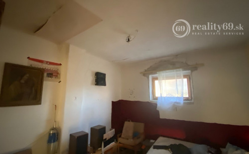 GALVÁCS -  2 IZBOVÝ RD V PREKRÁSNOM PROSTREDÍ.