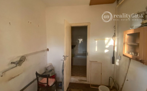 GALVÁCS -  2 IZBOVÝ RD V PREKRÁSNOM PROSTREDÍ.