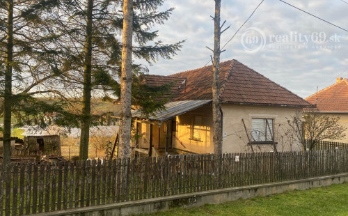 GALVÁCS -  2 IZBOVÝ RD V PREKRÁSNOM PROSTREDÍ.