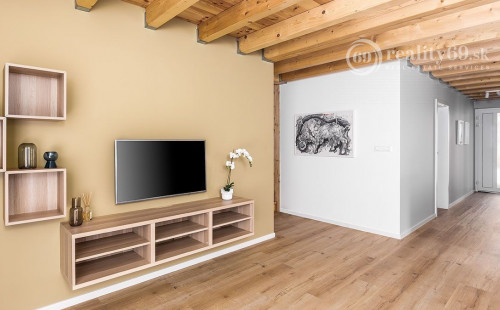 MODERNÝ 5 IZBOVÝ SMART DOM NA KĽÚČ V CENE BYTU IBA 16 KM OD KOŠÍC SMER PREŠOV