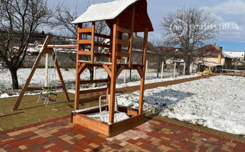 MAĎARSKO - ABAÚJSZÁNTÓ 4 IZBOVÝ RODINNÝ DOM V TOKAJSKEJ VINOHRADNÍCKEJ OBLASTI.