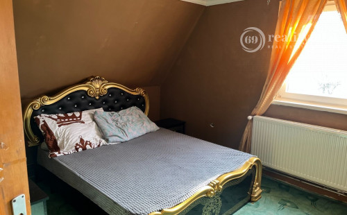 MAĎARSKO - ABAÚJSZÁNTÓ 4 IZBOVÝ RODINNÝ DOM V TOKAJSKEJ VINOHRADNÍCKEJ OBLASTI.