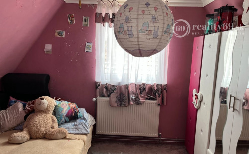 MAĎARSKO - ABAÚJSZÁNTÓ 4 IZBOVÝ RODINNÝ DOM V TOKAJSKEJ VINOHRADNÍCKEJ OBLASTI.