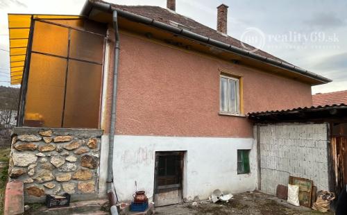 MAĎARSKO - TELKIBÁNYA PEKNÝ RODINNÝ DOM S LETNOU KUCHYŇOU LEN 25 KM OD KOŠÍC