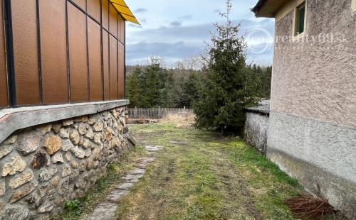 MAĎARSKO - TELKIBÁNYA PEKNÝ RODINNÝ DOM S LETNOU KUCHYŇOU LEN 25 KM OD KOŠÍC