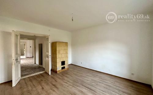 MAĎARSKO - GONC 3 IZBOVÝ RD ZAČATÁ REKONŠTRUKCIA SUPER MIESTO