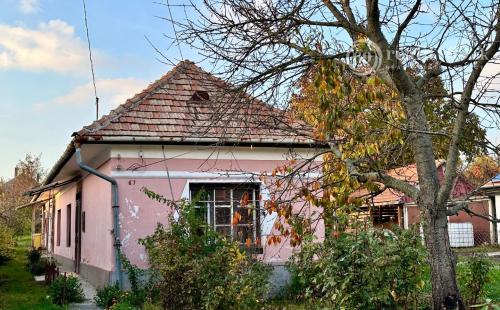 MAĎARSKO - GONC 3 IZBOVÝ RD ZAČATÁ REKONŠTRUKCIA SUPER MIESTO