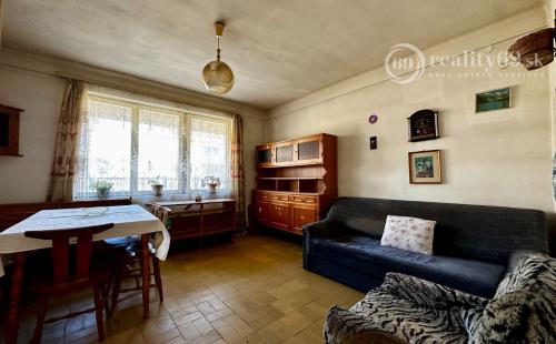 MAĎARSKO - SZALONNA 5 IZBOVÝ POSCHODOVÝ RODINNÝ DOM S PEKNÝM POZEMKOM 800 M2