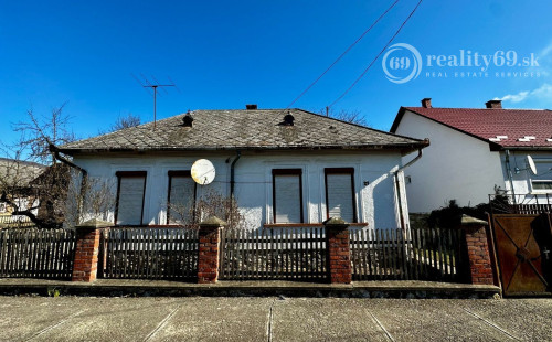 MAĎARSKO - KOMJÁTI 2 IZBOVÝ RODINNÝ DOM V TICHOM PROSTREDÍ