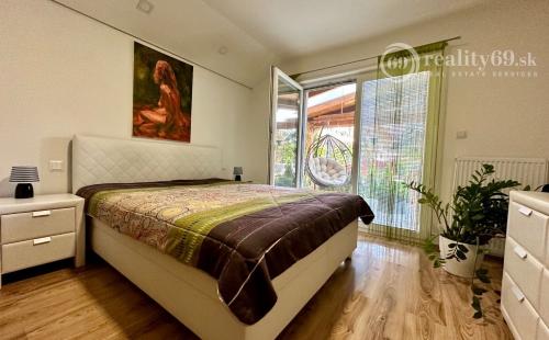 FURČA - BUZULUCKÁ NOVOSTAVBA 3 IZBOVÝ TEHLOVÝ BYT 94 M2,  TERASA, PARKOVANIE.