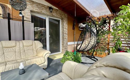 FURČA - BUZULUCKÁ NOVOSTAVBA 3 IZBOVÝ TEHLOVÝ BYT 94 M2,  TERASA, PARKOVANIE.