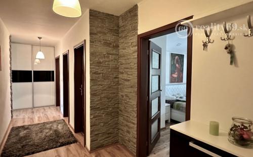 FURČA - BUZULUCKÁ NOVOSTAVBA 3 IZBOVÝ TEHLOVÝ BYT 94 M2,  TERASA, PARKOVANIE.